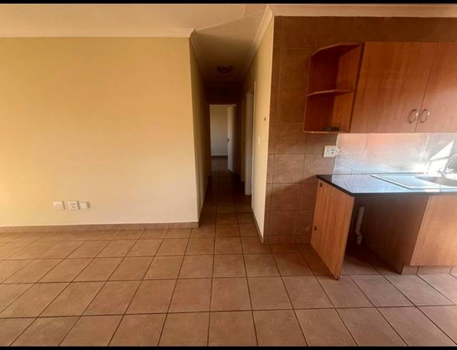 3 BEDROOM HOUSE FOR SALE IN THATCH HILL ESTATE